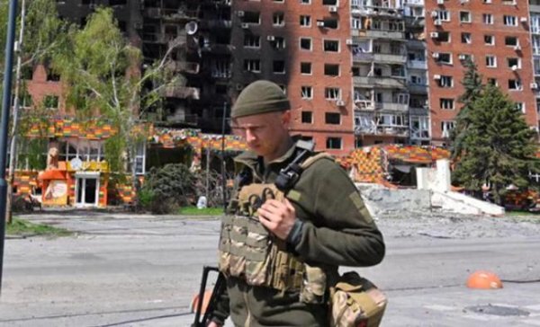 鼎际之家 专家：俄军猛攻乌军侧翼，未来50天激战焦点